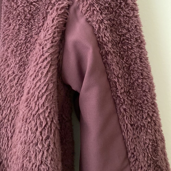 New Balance Jacket - Picture 5 of 6